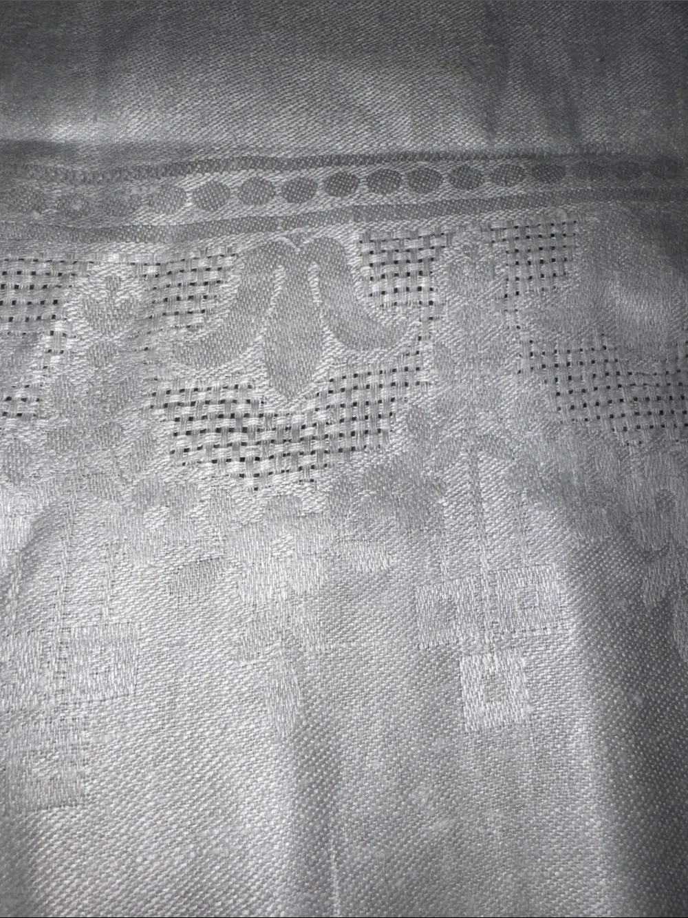 Source Unknown lightweight linen